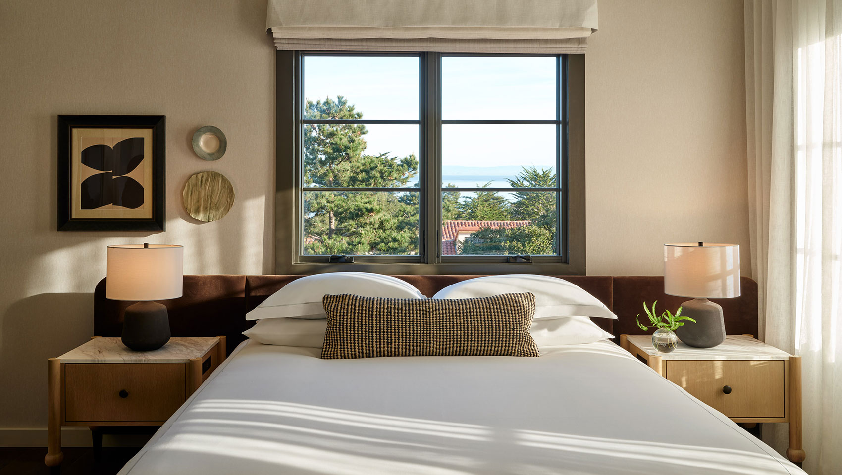 Presidential Suite Bed with Premium Linens